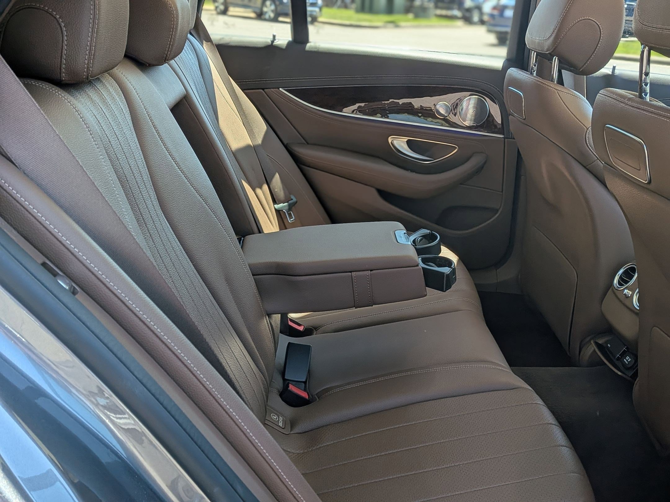 Used 2019 Mercedes-Benz E 450 4MATIC Wagon image 36