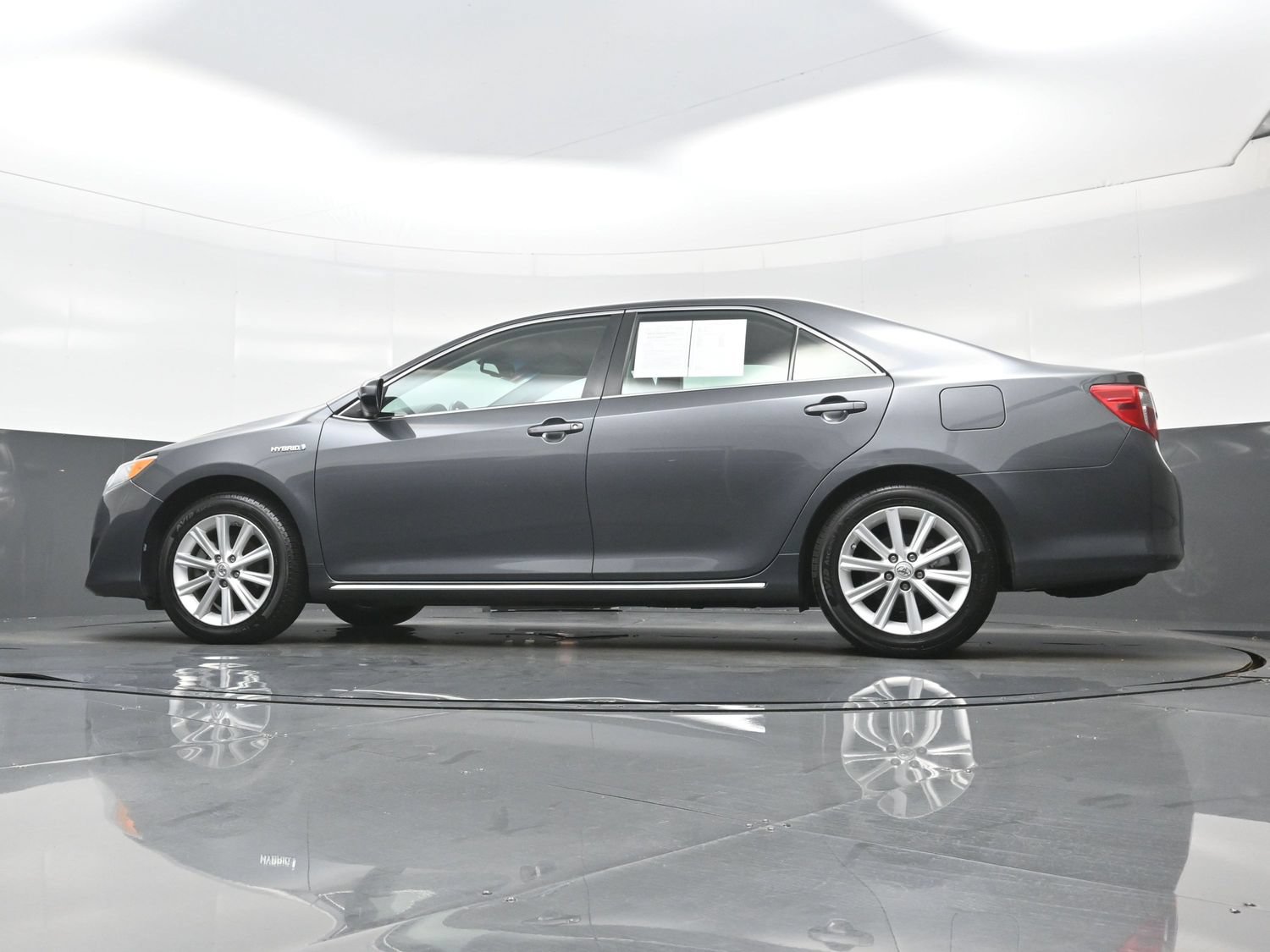 Used 2012 Toyota Camry XLE FWD image 28