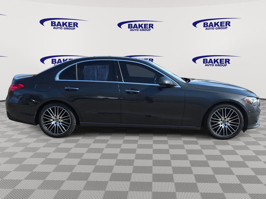 Used 2022 Mercedes-Benz C 300 4MATIC Sedan image 4