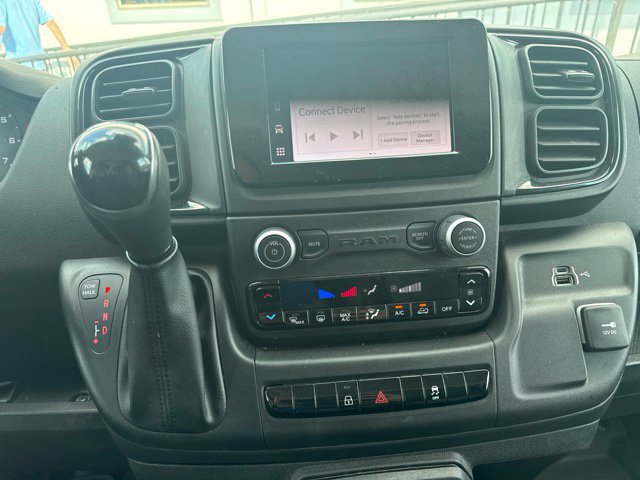 Used 2025 RAM ProMaster 2500 w/ Convenience Group FWD image 9