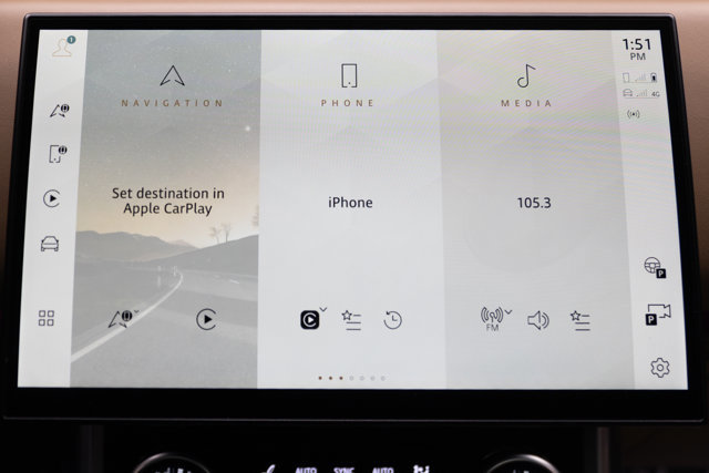 Used 2023 Land Rover Range Rover SE image 95