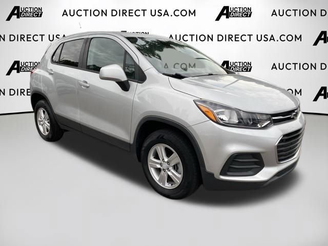 Used 2019 Chevrolet Trax LS w/ Tint and Cruise Package AWD/4WD image 23
