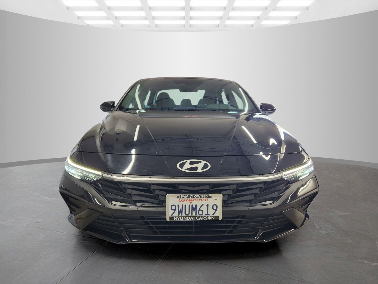 Certified 2025 Hyundai Elantra Sport image 2