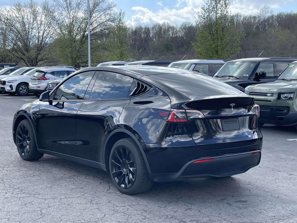 Used 2020 Tesla Model Y Long Range image 3