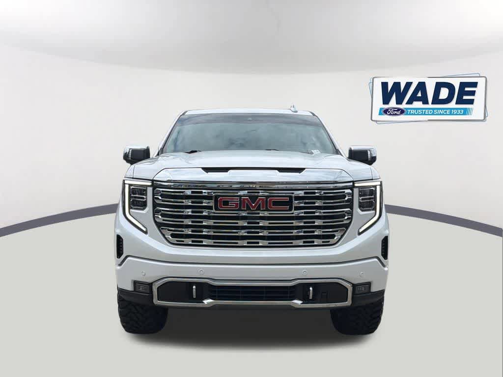 Used 2024 GMC Sierra 1500 Denali w/ Denali Reserve Package AWD/4WD image 2