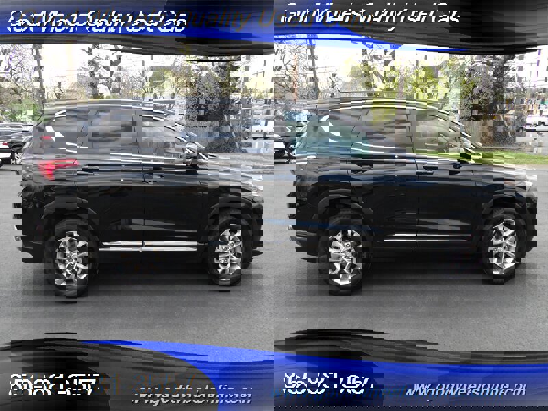 Used 2019 Hyundai Santa Fe SE image 4