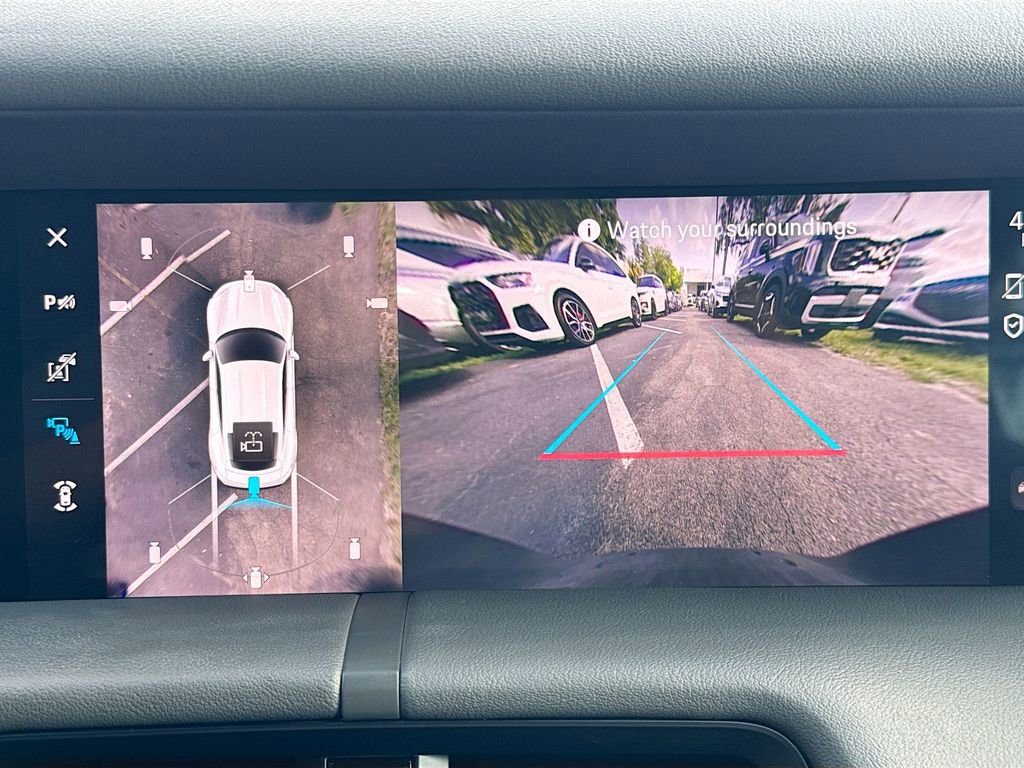 Used 2022 Porsche Taycan image 15