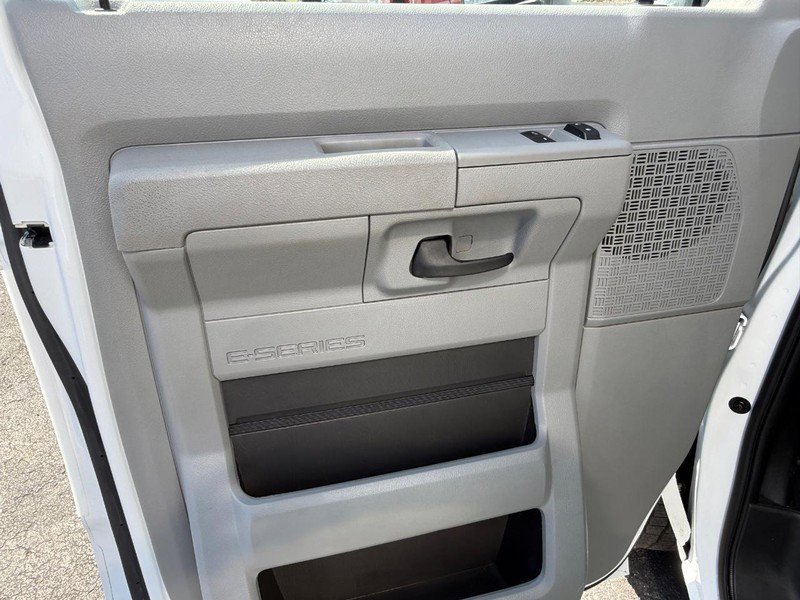 New 2027 Ford E-350 and Econoline 350 Super Duty w/ Interior Upgrade Package image 23