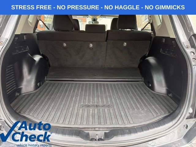 Used 2017 Toyota RAV4 XLE w/ Convenience Package image 31