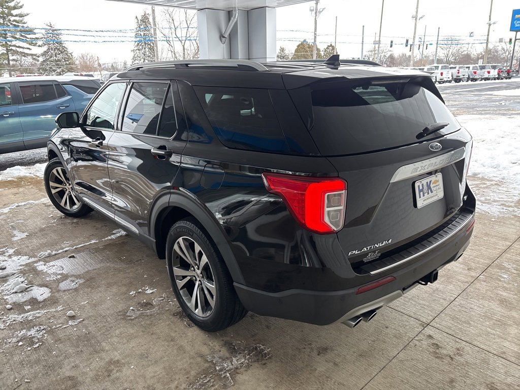 Used 2020 Ford Explorer Platinum w/ Premium Technology Package image 4