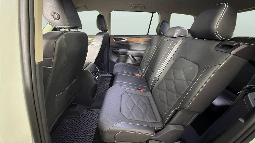 Used 2024 Volkswagen Atlas SE FWD image 26