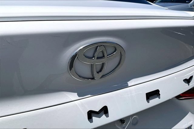 Used 2026 Toyota Camry SE FWD image 27