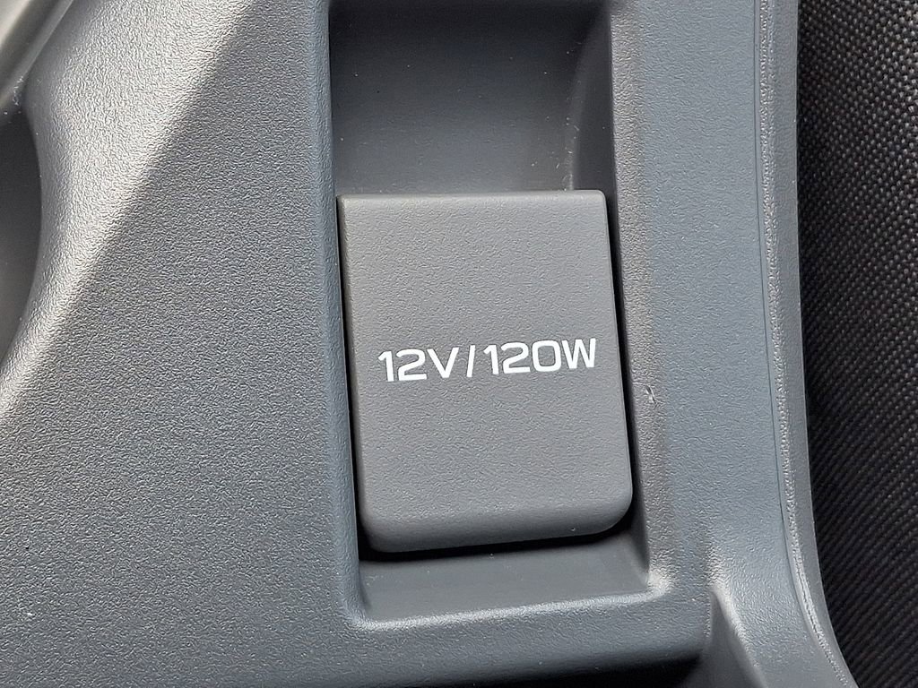 Used 2025 Subaru Crosstrek 2.0i Premium AWD/4WD image 24