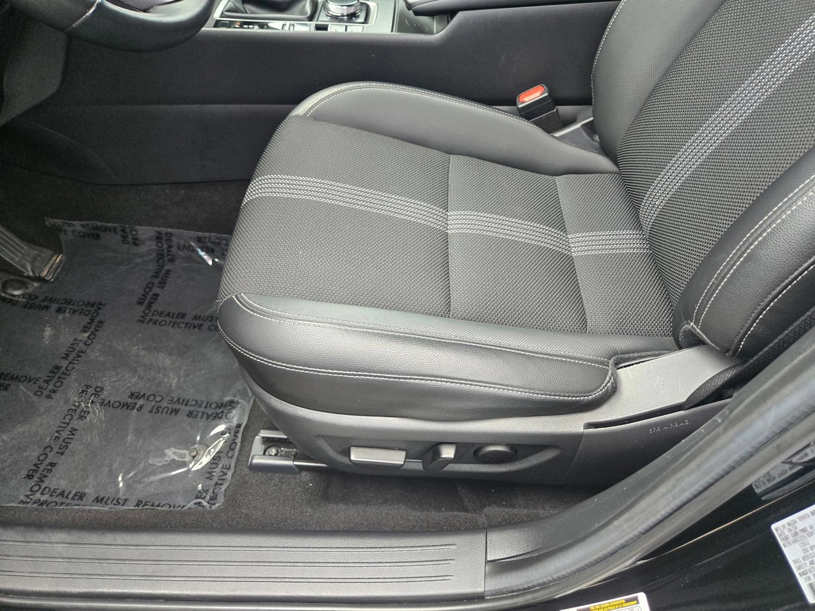 Used 2025 MAZDA CX-50 AWD 2.5 S w/ Preferred Package image 10