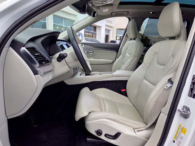 Used 2022 Volvo XC90 T6 Inscription w/ Advanced Package AWD/4WD image 9