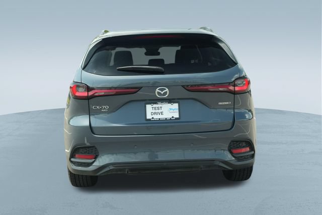 Used 2025 MAZDA CX-70 3.3 Turbo w/ Preferred Package AWD/4WD image 8