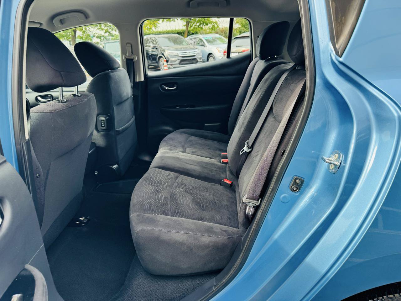 Used 2013 Nissan Leaf SV w/ Protection Pkg FWD image 16