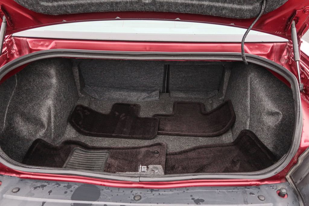 Used 2018 Dodge Challenger R/T image 13