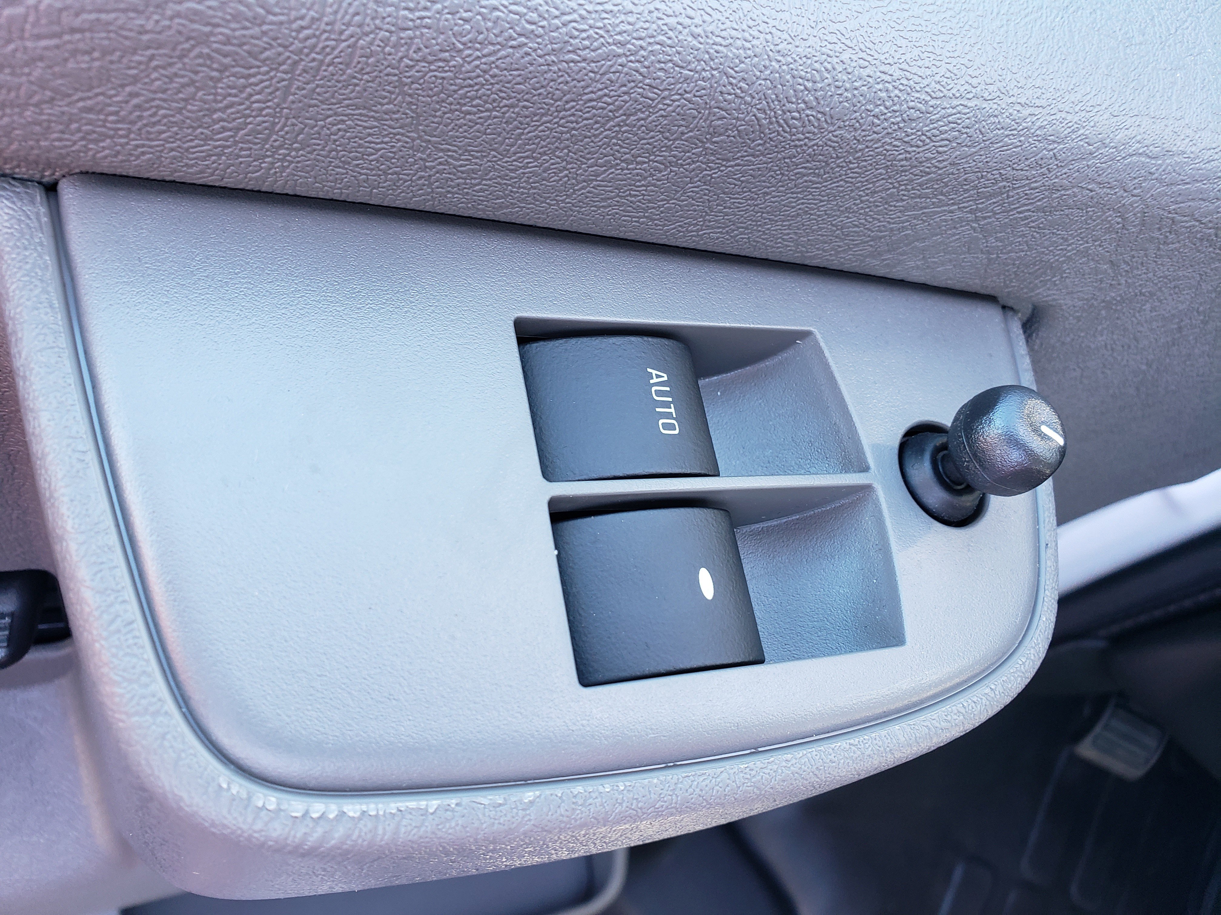 New 2025 Chevrolet Express 2500 Extended w/ Driver Convenience Package image 15