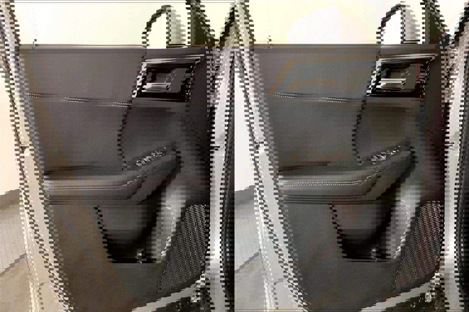 Used 2024 Mitsubishi Outlander SE image 24