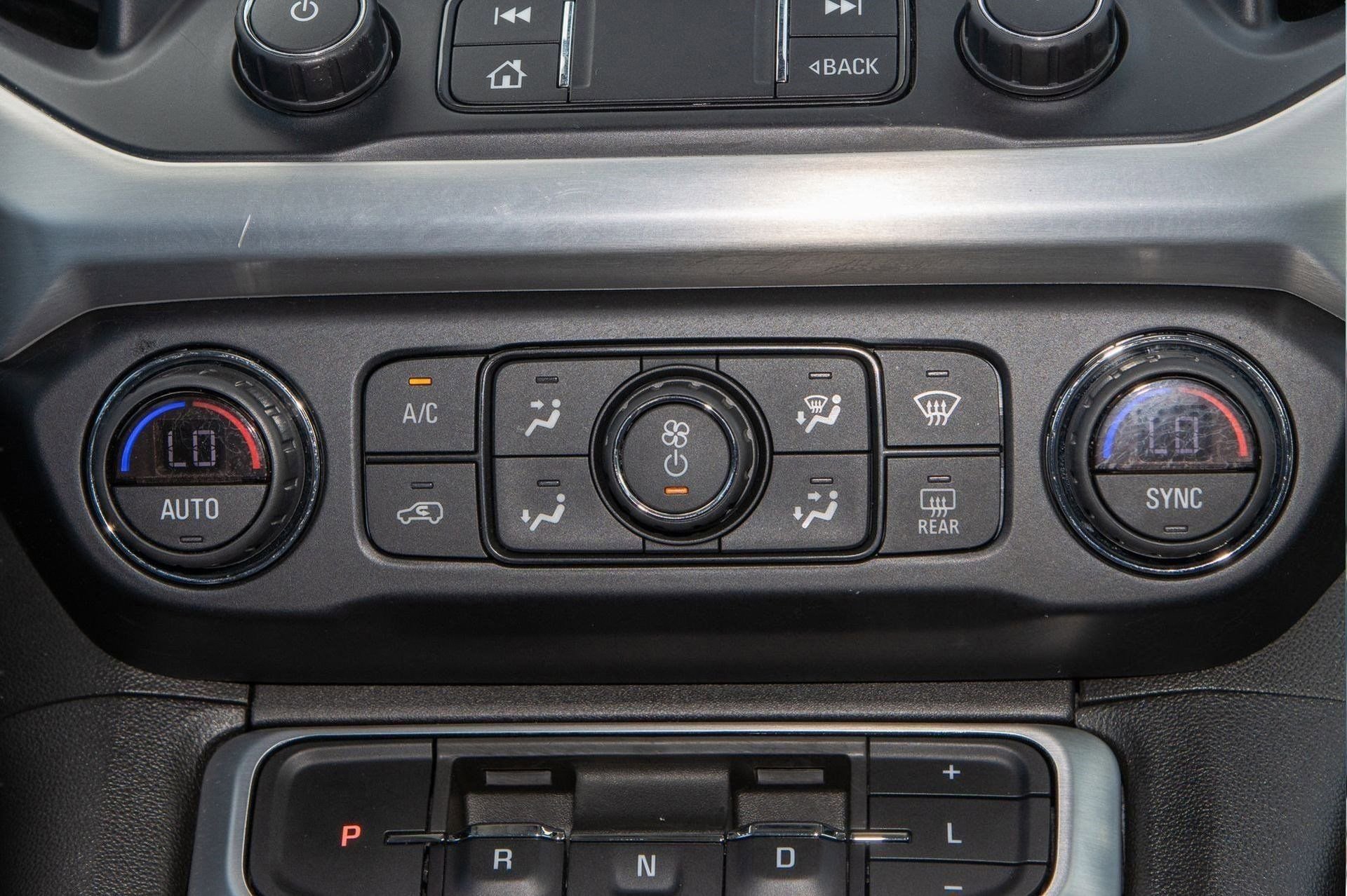 Certified 2022 GMC Acadia SLE w/ Driver Convenience Package image 23