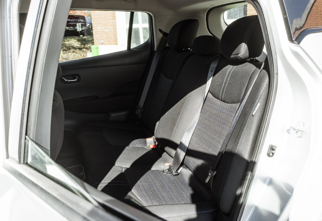 Used 2025 Nissan Leaf S FWD image 25