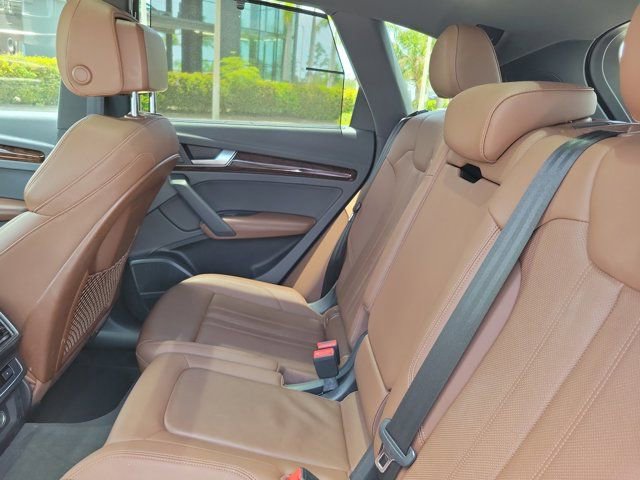 Used 2019 Audi Q5 2.0T Premium Plus w/ Premium Plus Package AWD/4WD image 11