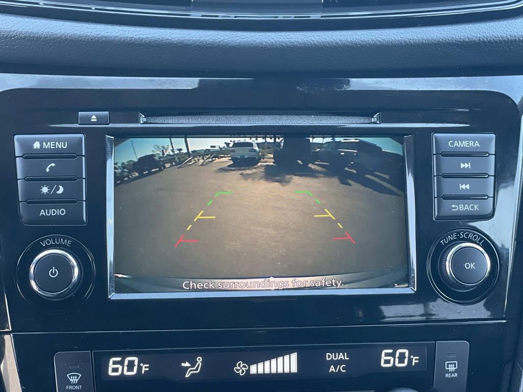 Used 2020 Nissan Rogue SV FWD image 9