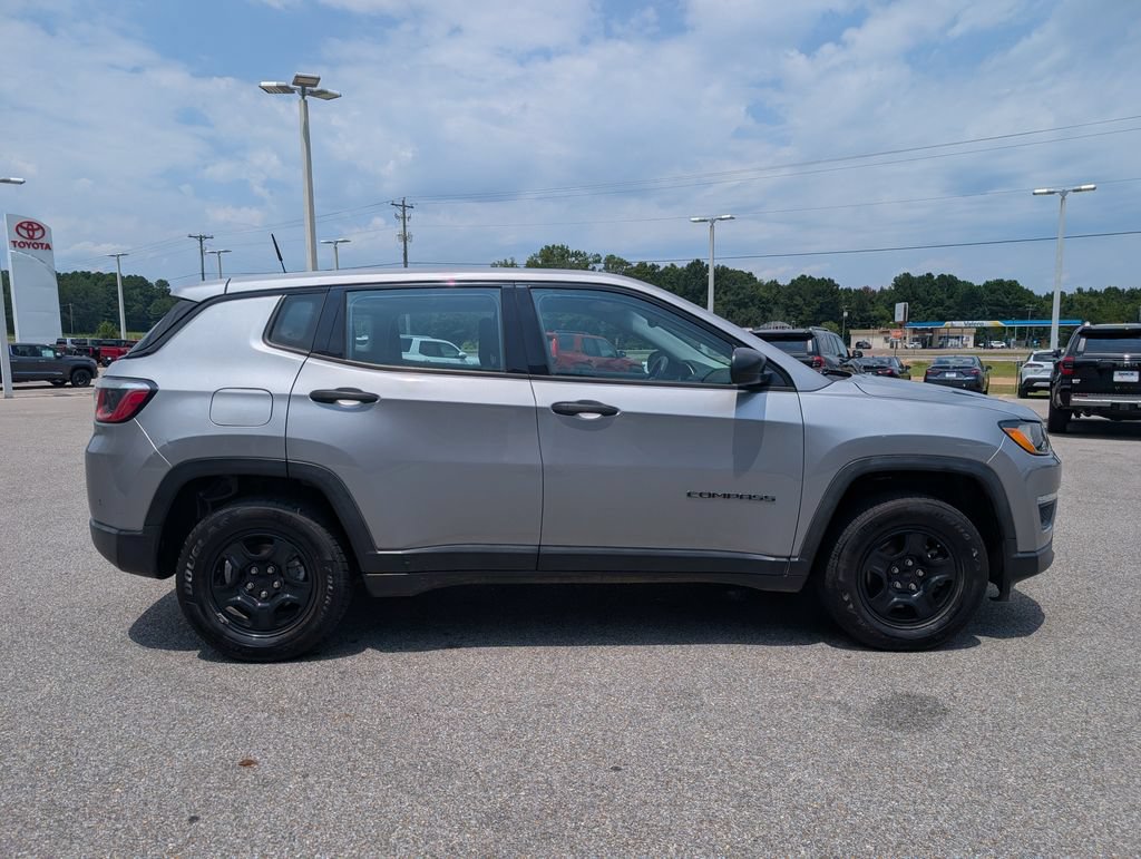 Used 2018 Jeep Compass Sport FWD image 6