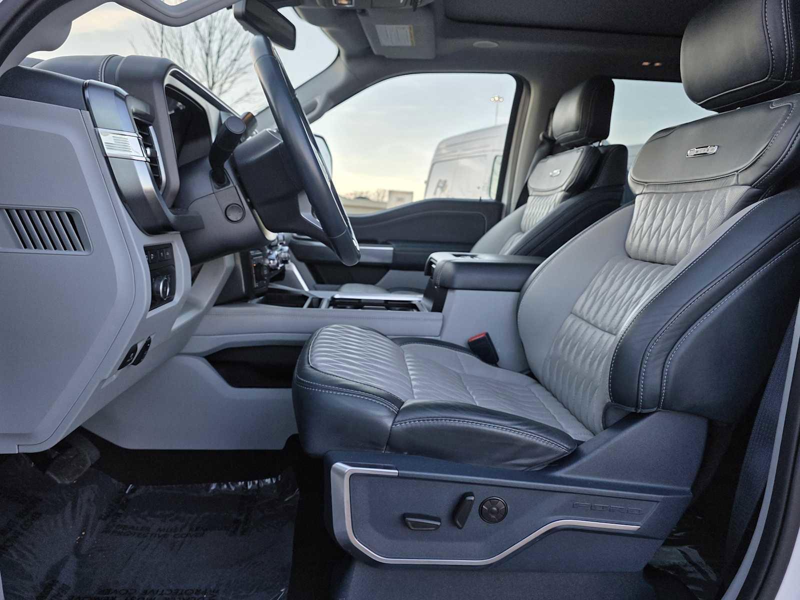 Used 2024 Ford F350 Limited w/ FX4 Off-Road Package image 15