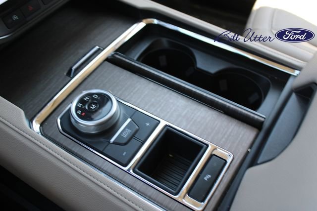 Used 2024 Ford Expedition Limited RWD image 17