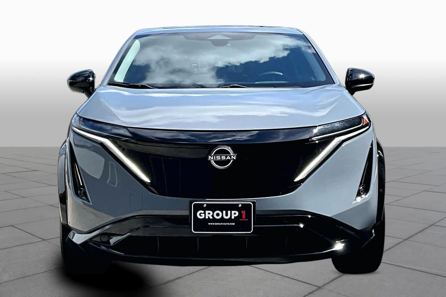 Used 2025 Nissan Ariya FWD image 3