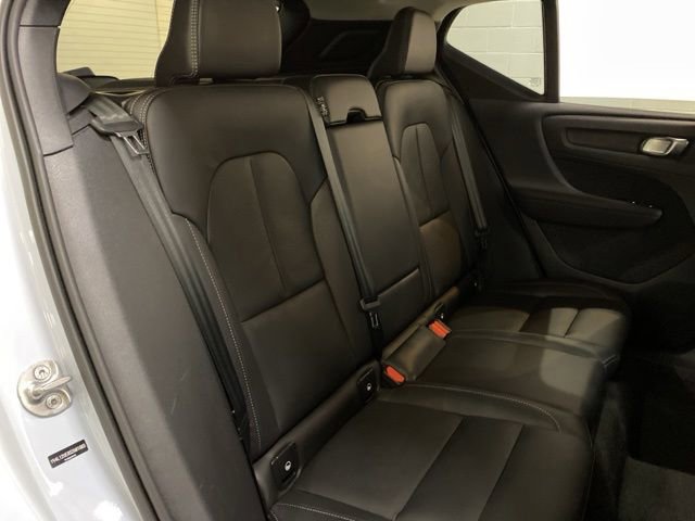 Used 2025 Volvo XC40 B5 Plus AWD/4WD image 81