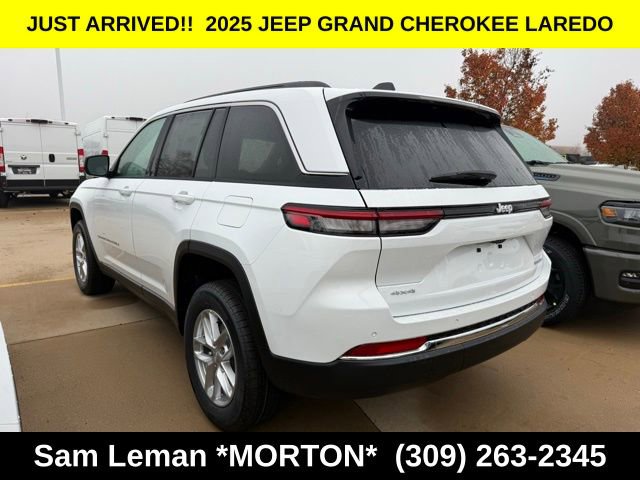 New 2025 Jeep Grand Cherokee Laredo w/ Luxury Tech Group I image 13
