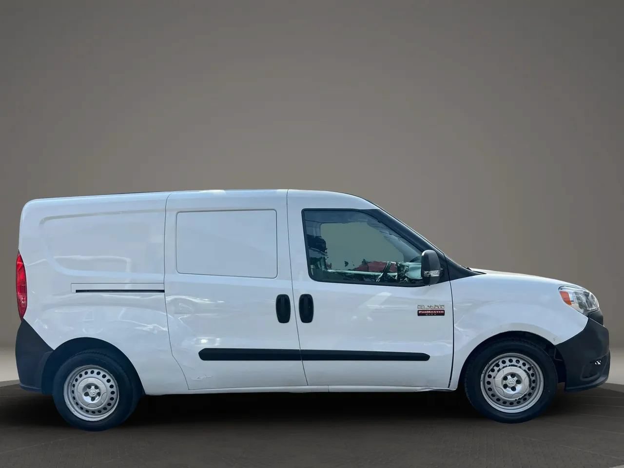 Used 2017 RAM ProMaster City Tradesman w/ Rear Back-up Camera Group FWD image 4