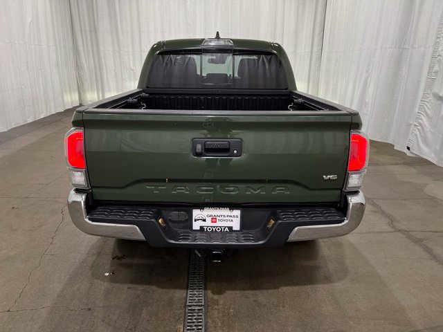 Used 2022 Toyota Tacoma TRD Off-Road AWD/4WD image 6