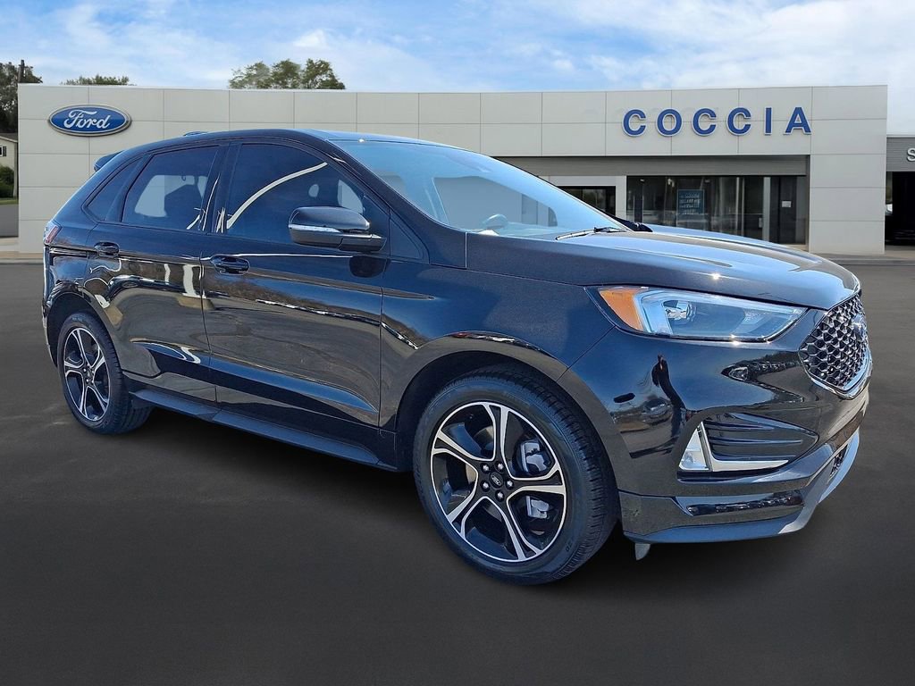 Certified 2023 Ford Edge ST w/ Cargo Accessory Package image 3