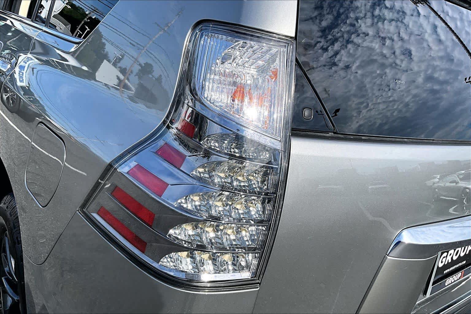 Used 2022 Lexus GX 460 Premium w/ Premium Plus Package AWD/4WD image 29