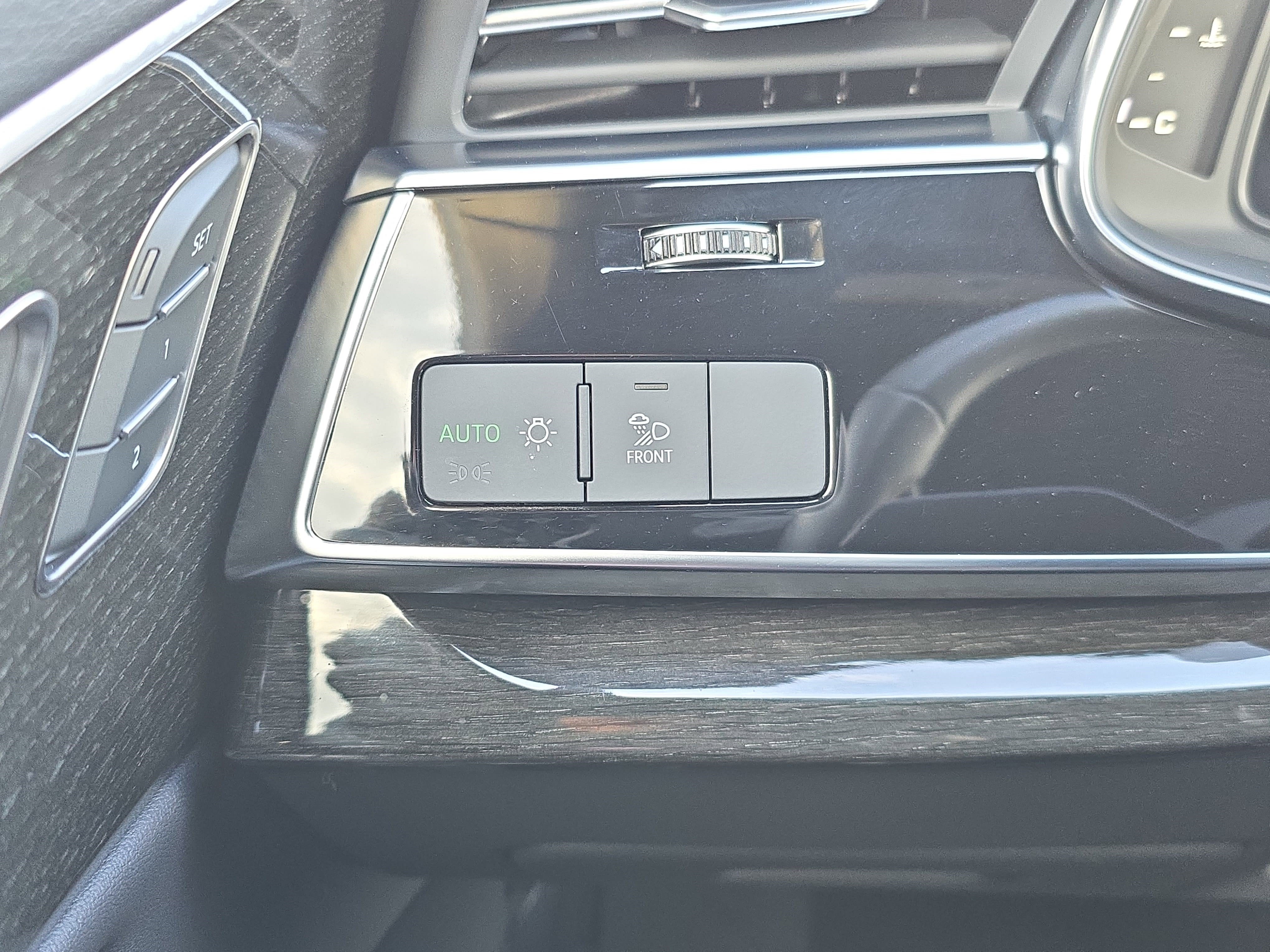 Certified 2025 Audi Q8 Premium Plus w/ Premium Plus Package image 24