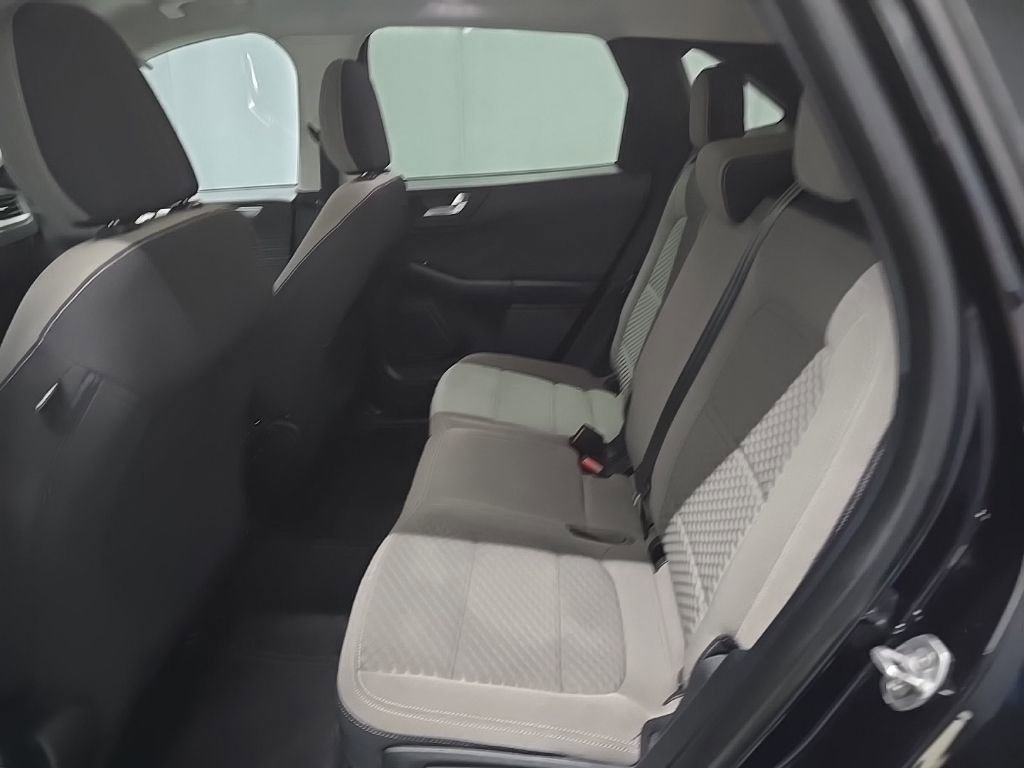 Used 2021 Ford Escape SE w/ SE Sport Appearance Package image 13