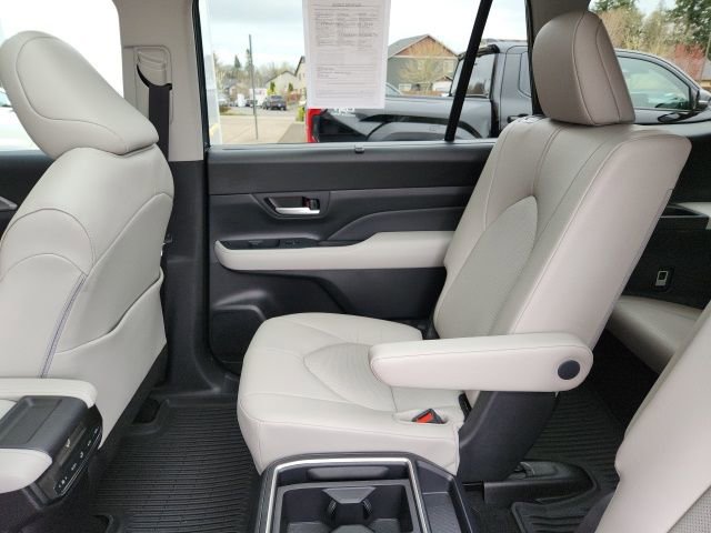Certified 2026 Toyota Grand Highlander XLE image 19