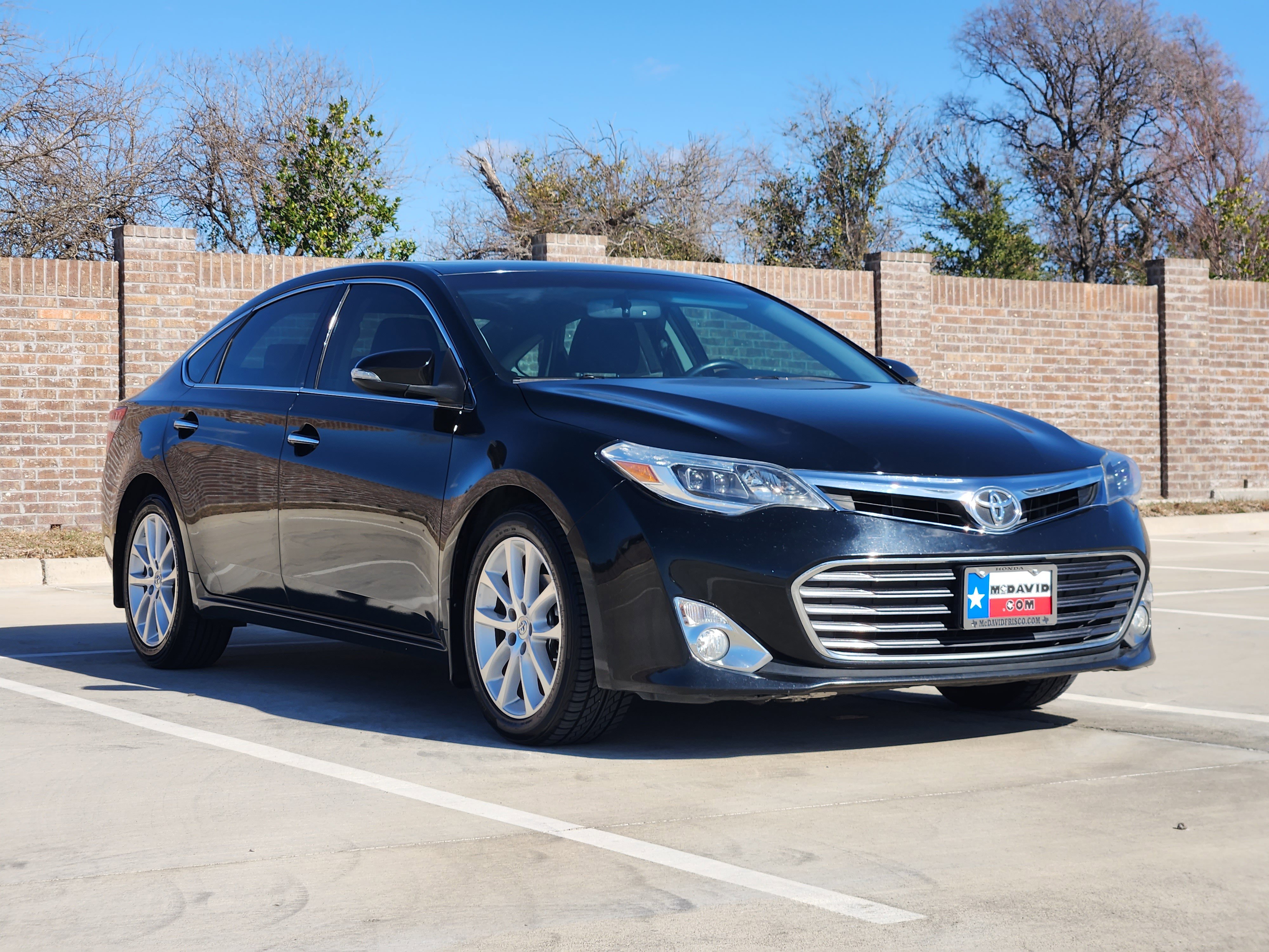 Used 2013 Toyota Avalon XLE image 4