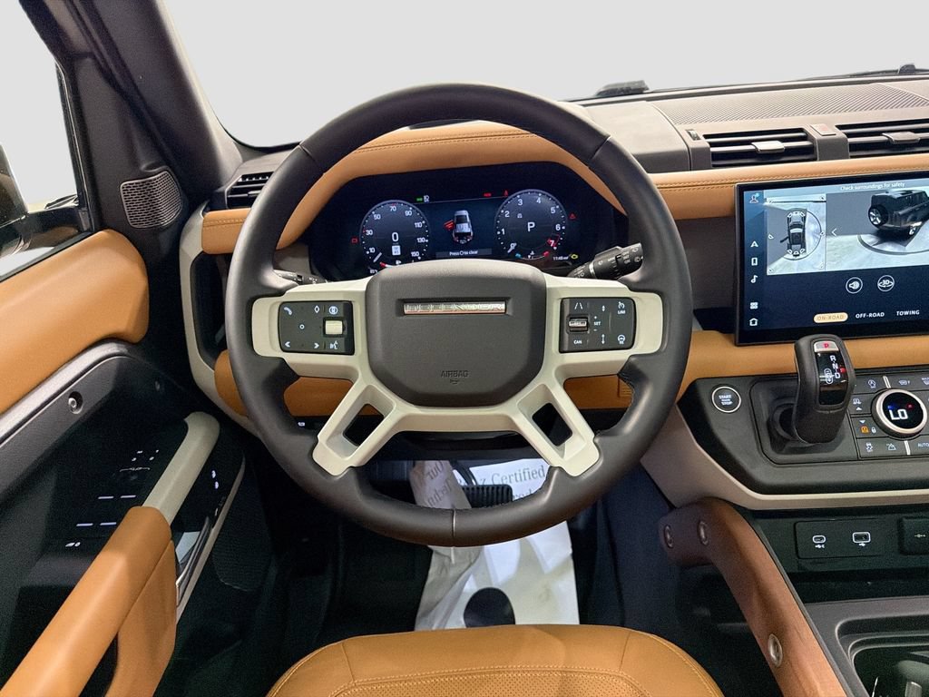 Used 2024 Land Rover Defender 110 SE AWD/4WD image 23
