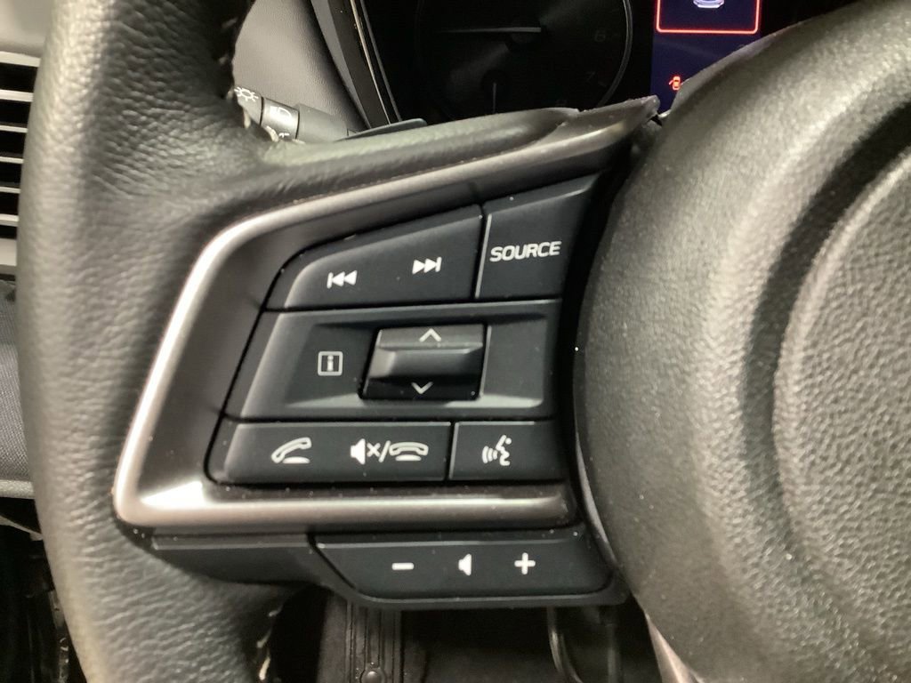 Used 2025 Subaru Outback Premium image 13