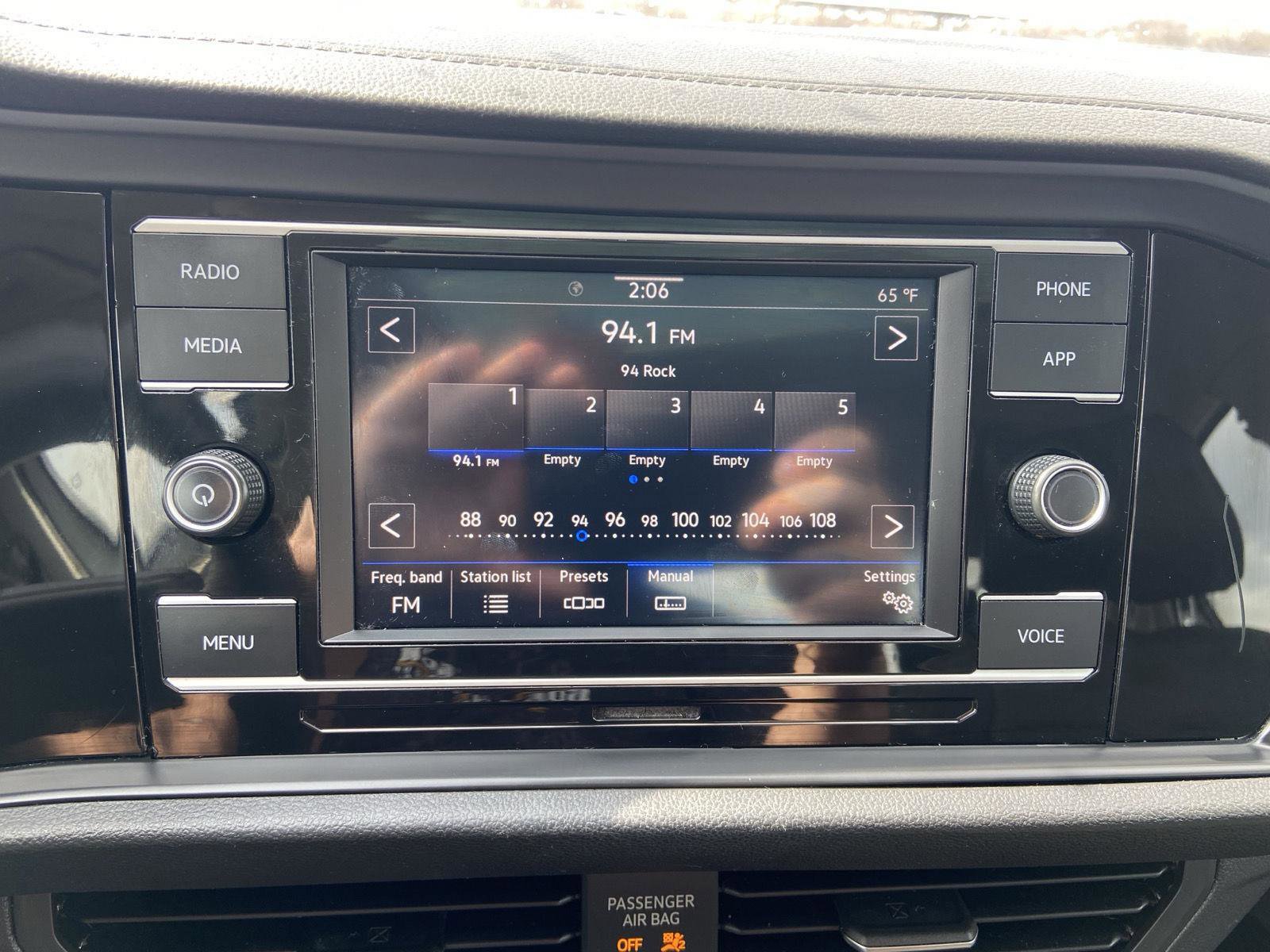 Used 2020 Volkswagen Jetta SE image 40