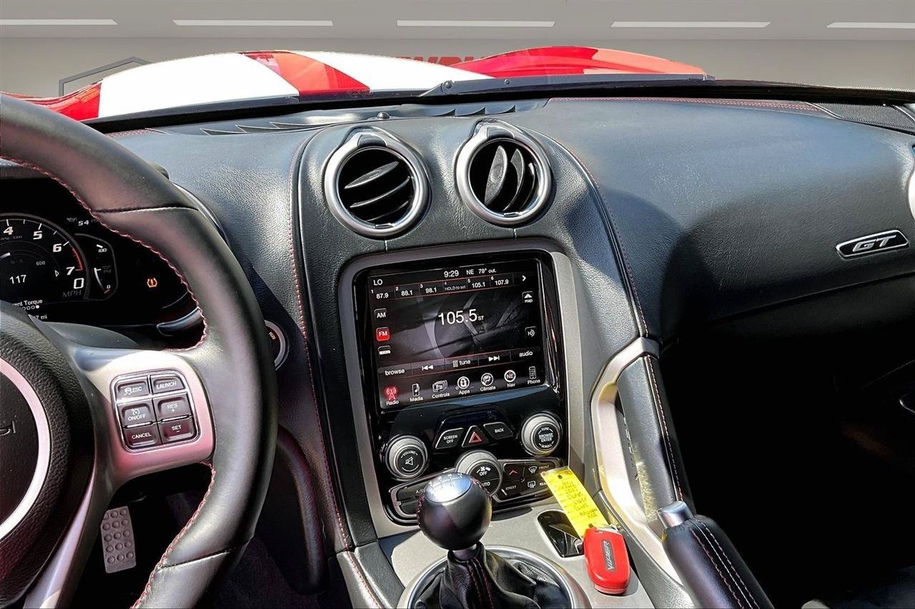 Used 2017 Dodge Viper GTC w/ GTS Interior Package RWD image 9