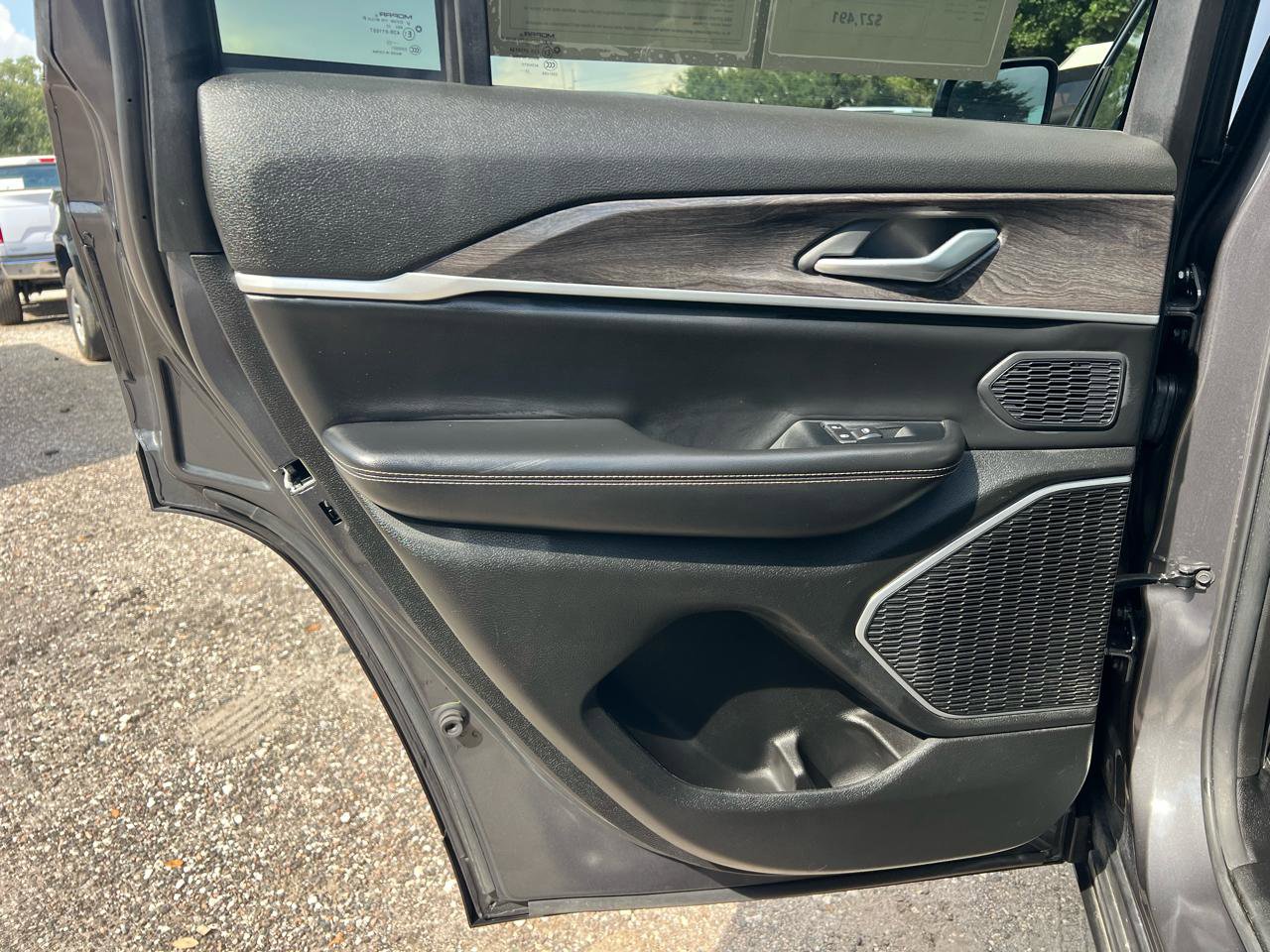 Used 2024 Jeep Grand Cherokee Limited 4xe image 23
