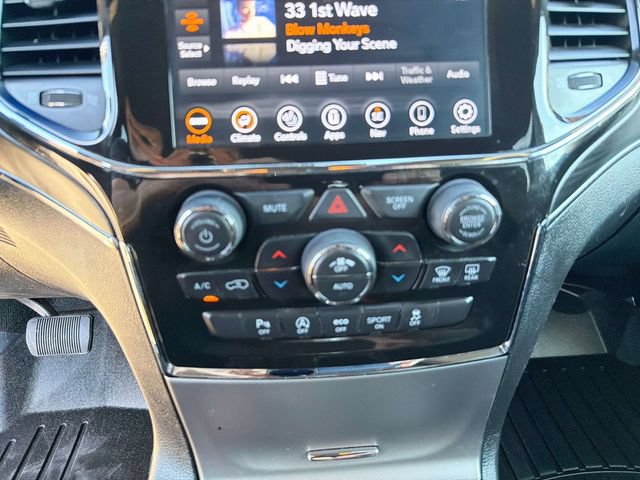Used 2021 Jeep Grand Cherokee Limited AWD/4WD image 28