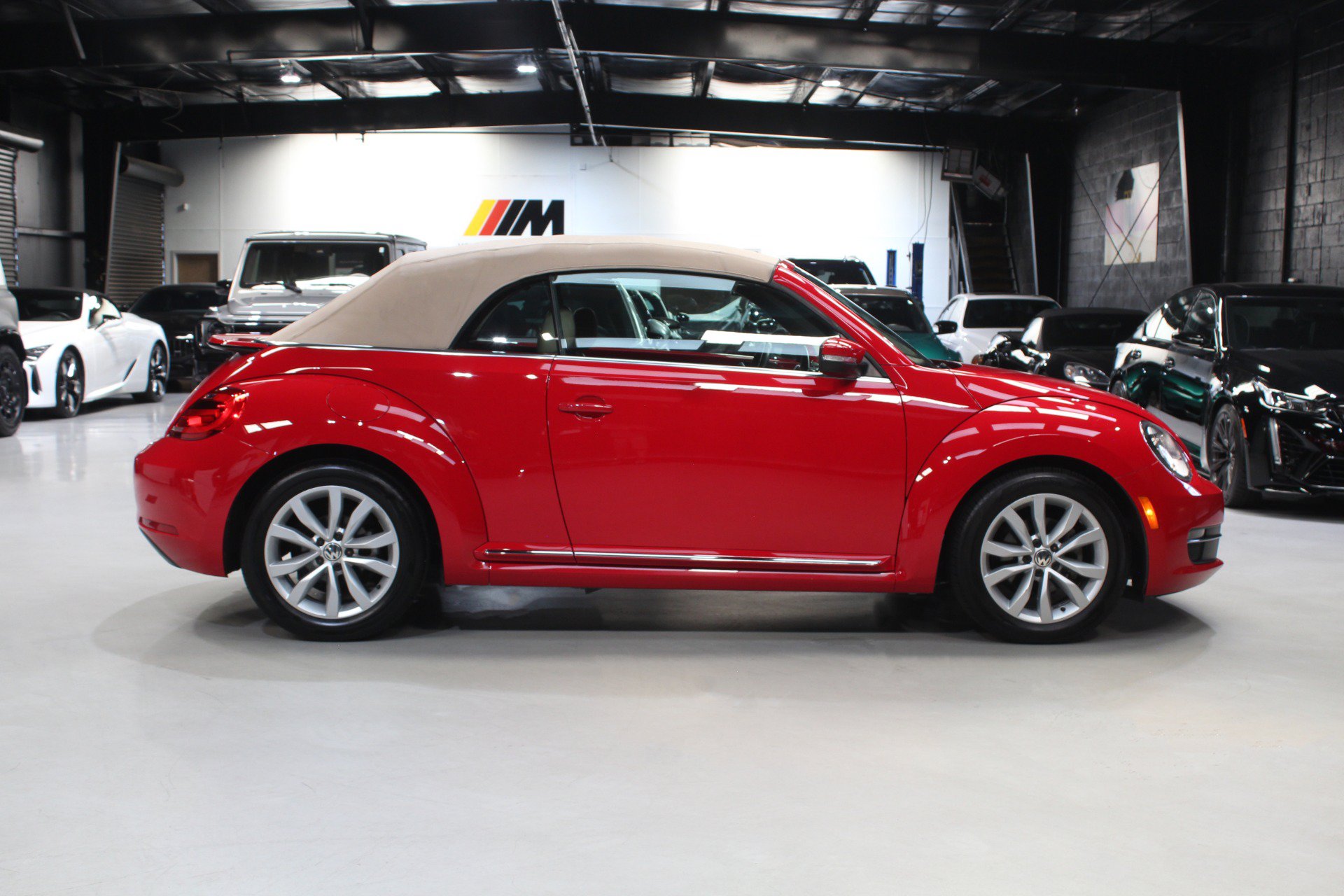 Used 2014 Volkswagen Beetle TDI FWD image 71