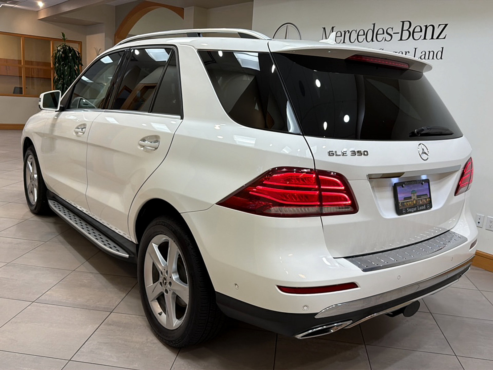 Used 2018 Mercedes-Benz GLE 350 image 4
